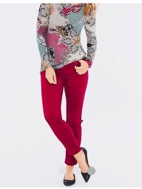 Chico’s The platinum jegging slim fit tapered leg carmine red super soft stretch